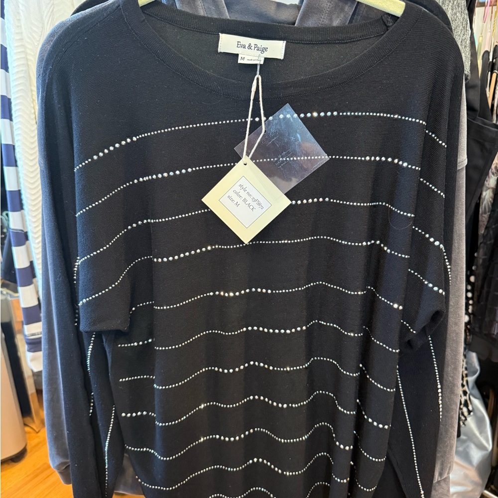 EVA & Paige Black Crew Neck Sweater Ptp 23” 25” L